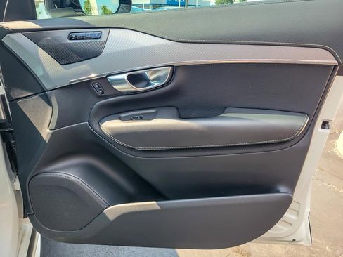 Used 2022 Volvo XC90 T8 R-Design w/ Advanced Package image 22