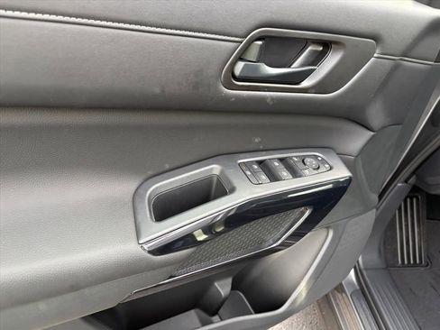 New 2026 Nissan Pathfinder SV image 23