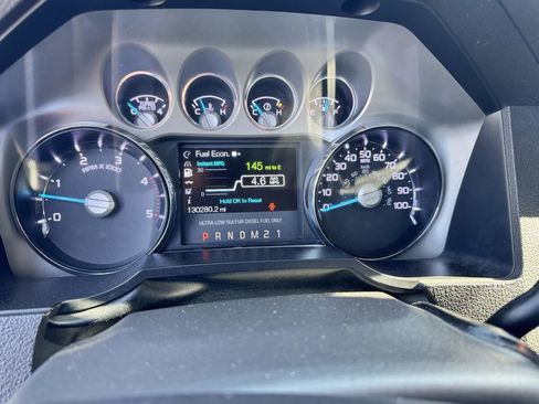 Used 2016 Ford F350 Lariat w/ Chrome Package image 11