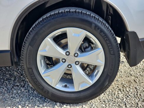 Used 2014 Subaru Forester 2.5i Premium w/ All-Weather Package image 33