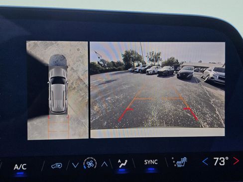 New 2026 Chevrolet Traverse LT w/ Driver Confidence Package FWD image 30