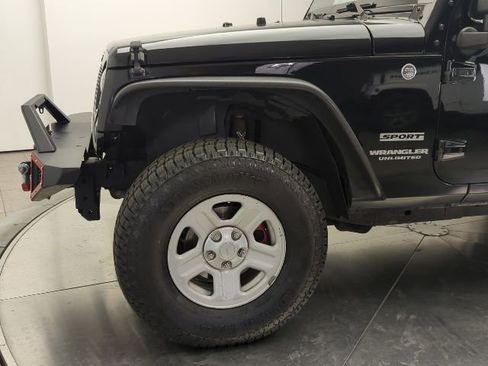 Used 2015 Jeep Wrangler Unlimited Sport image 11