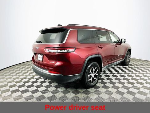 Used 2023 Jeep Grand Cherokee L Limited image 11