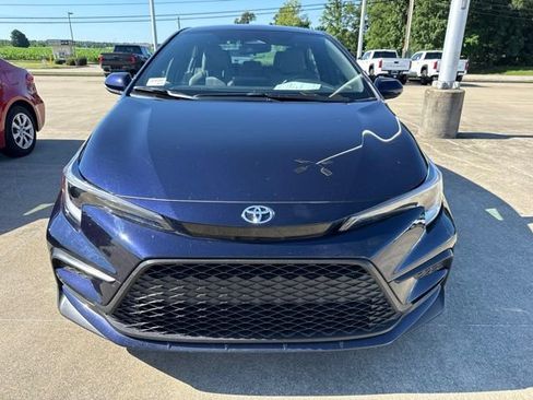 Used 2023 Toyota Corolla SE w/ Carpet Mat Package (TMS) FWD image 10
