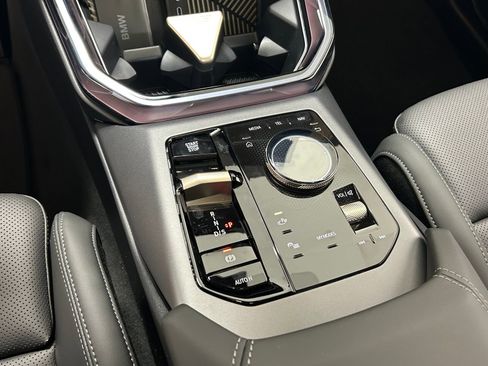 Used 2025 BMW X3 xDrive30i w/ Convenience Package image 22