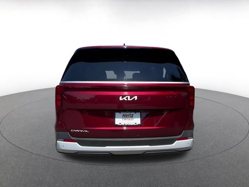 Used 2026 Kia Carnival FWD image 10