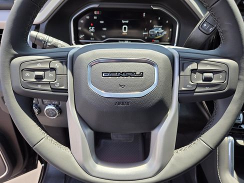 New 2025 GMC Sierra 2500 Denali w/ Denali Reserve Package image 11