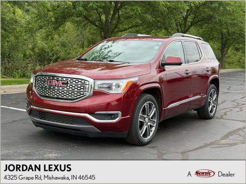 Used 2017 GMC Acadia Denali w/ Technology Package AWD/4WD image 1