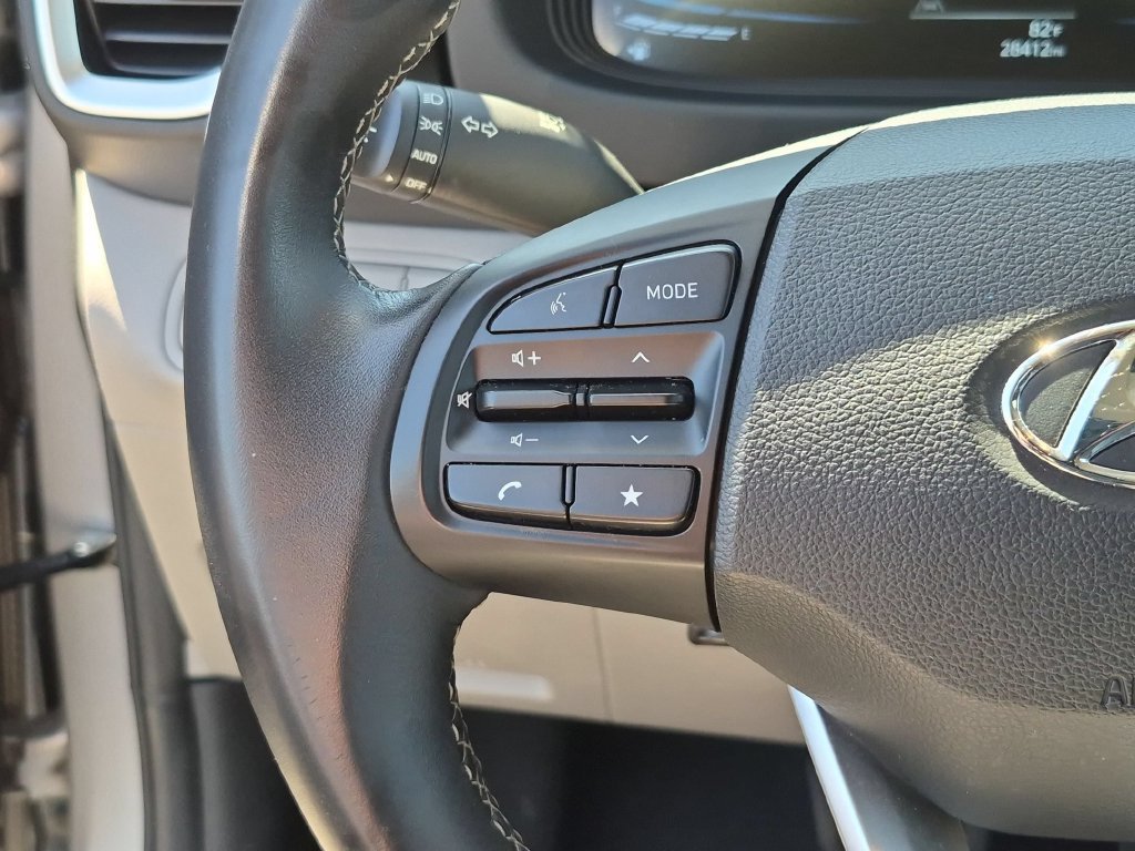 Used 2025 Hyundai Venue SEL FWD image 21