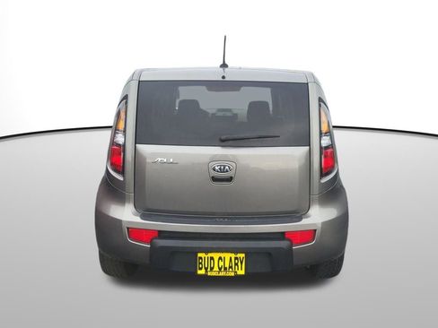 Used 2010 Kia Soul ! image 5