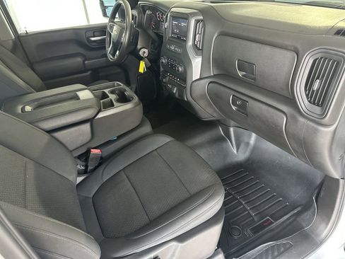 Used 2021 Chevrolet Silverado 2500 Custom w/ Custom Value Package image 36