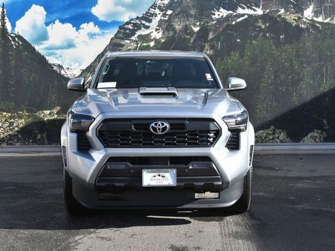 Used 2024 Toyota Tacoma TRD Sport image 5