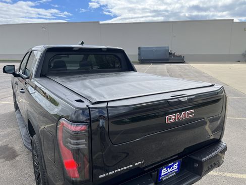 Used 2026 GMC Sierra EV Elevation w/ Premium Package AWD/4WD image 9