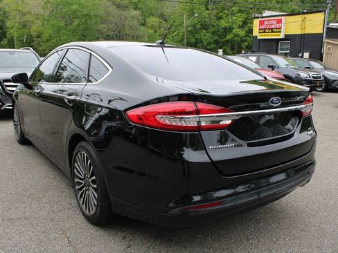 Used 2017 Ford Fusion SE w/ Fusion SE Technology Package FWD image 10