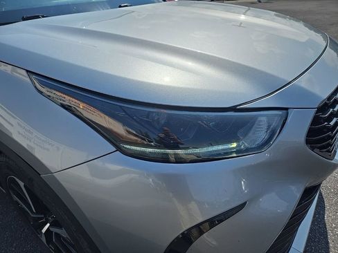 Used 2022 Toyota Highlander XSE image 32