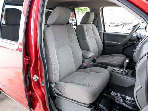 Used 2019 Nissan Frontier SV RWD image 31