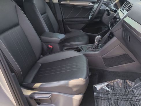 Used 2022 Volkswagen Tiguan SE FWD image 20