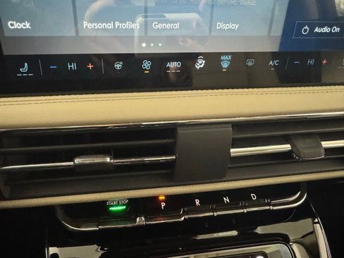 New 2026 Lincoln Corsair Premiere image 35