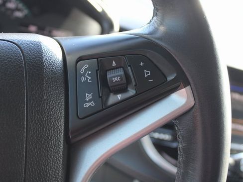 Used 2022 Chevrolet Trax LT w/ LT Convenience Package image 29