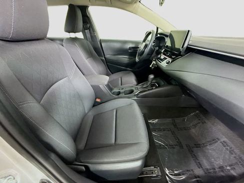 Certified 2025 Toyota Corolla LE image 25