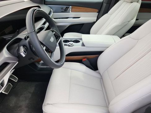 New 2026 Cadillac Vistiq Sport AWD/4WD image 10