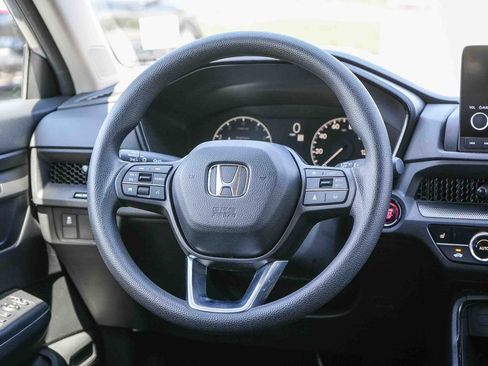 Used 2025 Honda CR-V EX image 18
