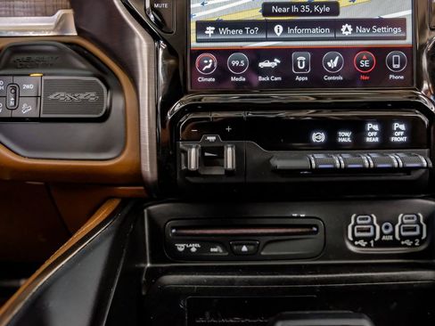 Used 2019 RAM 2500 Limited image 27