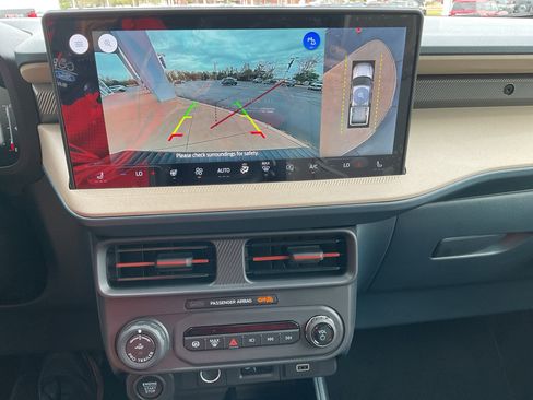 New 2026 Ford Maverick Lariat image 17