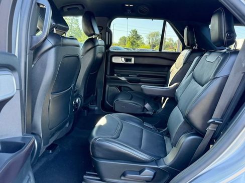 Used 2020 Ford Explorer ST w/ ST High-Performance Pack AWD/4WD image 16
