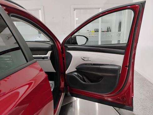 Used 2025 Hyundai Tucson SEL image 33