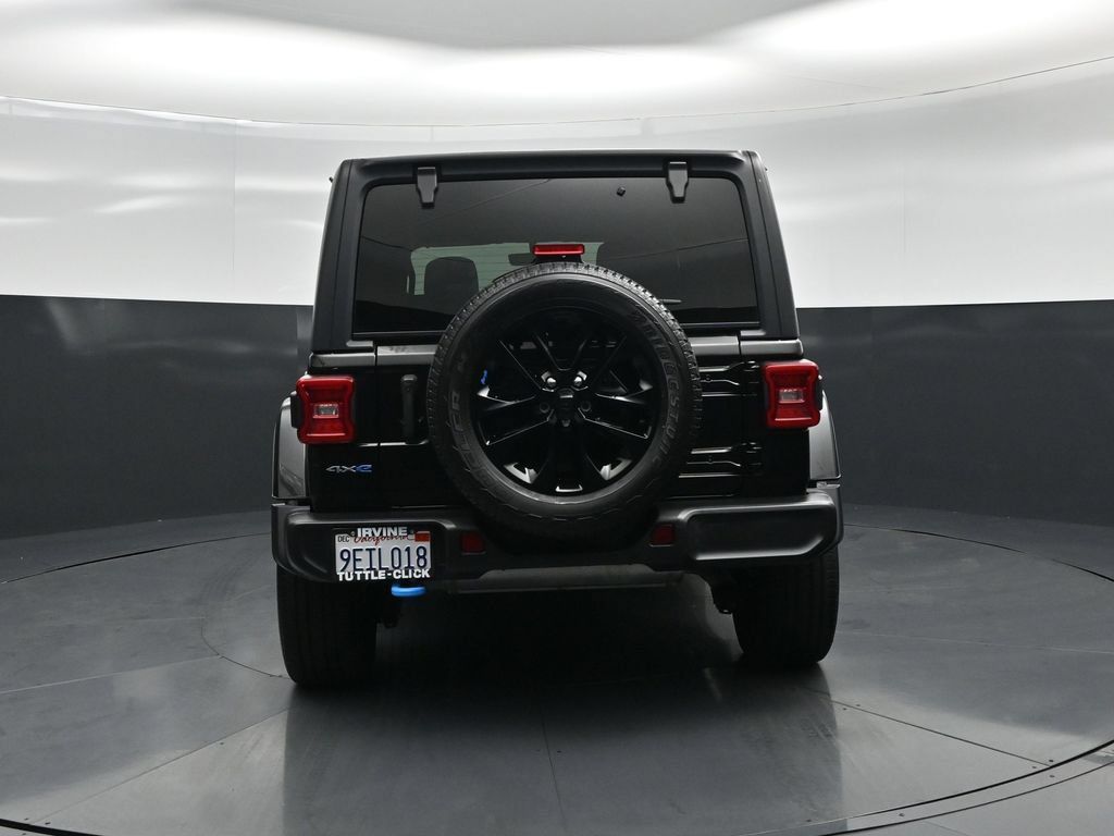 Used 2023 Jeep Wrangler Unlimited Sahara AWD/4WD image 22