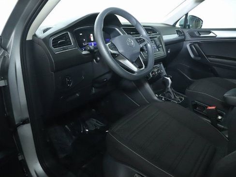 Used 2023 Volkswagen Tiguan S image 17