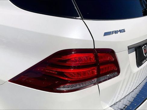 Used 2017 Mercedes-Benz GLE 43 AMG 4MATIC image 12
