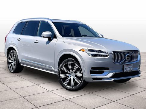 Used 2024 Volvo XC90 T8 Plus AWD/4WD image 2