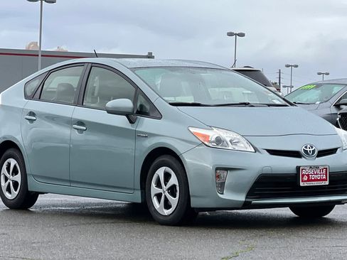 Used 2013 Toyota Prius Two image 5