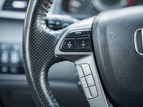 Used 2017 Honda Odyssey Touring Elite image 28