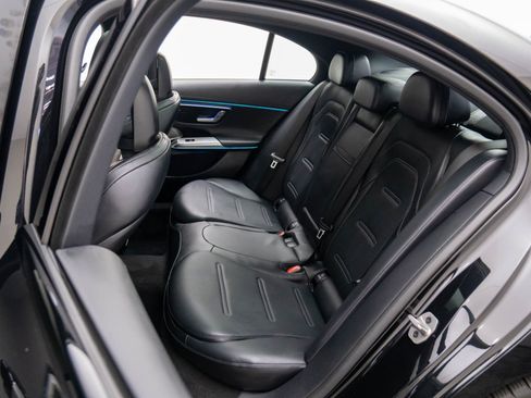 New 2026 Mercedes-Benz E 53 AMG e 4MATIC Sedan image 18