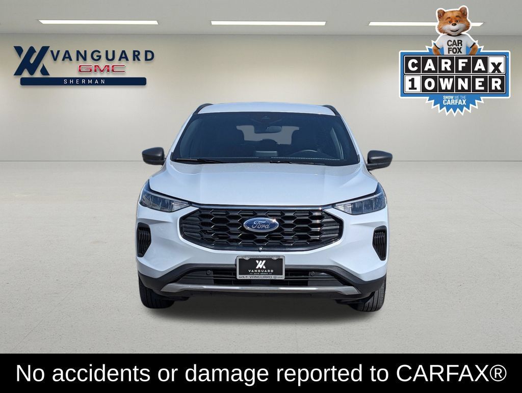 Used 2025 Ford Escape ST-Line FWD image 2