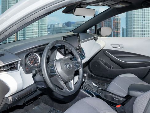 Used 2022 Toyota Corolla SE image 14
