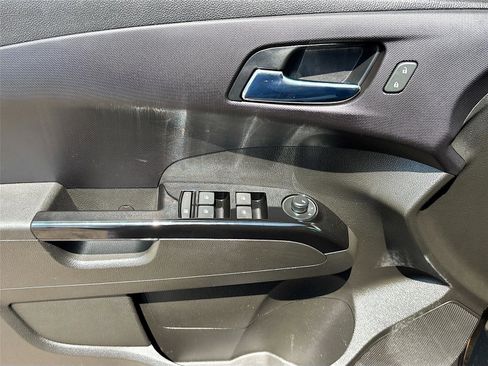 Used 2020 Chevrolet Sonic LT FWD image 17