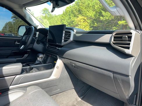 Used 2023 Toyota Tundra Limited image 27