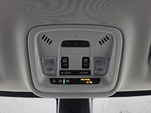 Used 2020 Chevrolet Traverse High Country AWD/4WD image 47