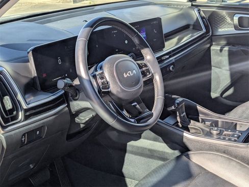 Used 2024 Kia Sorento S image 13