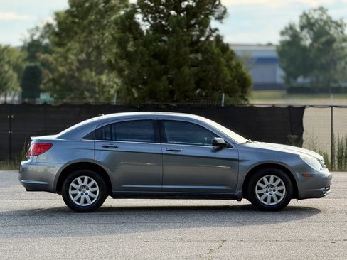 Used 2008 Chrysler Sebring LX FWD image 7