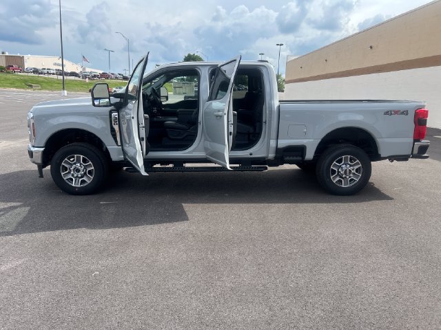 New 2026 Ford F350 Lariat w/ Lariat Premium Package AWD/4WD image 12