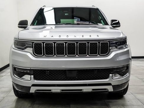 Used 2024 Jeep Wagoneer L Series II AWD/4WD image 7
