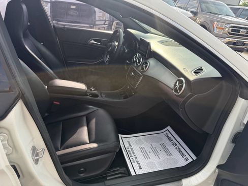 Used 2014 Mercedes-Benz CLA 250 w/ Premium 1 Package image 10