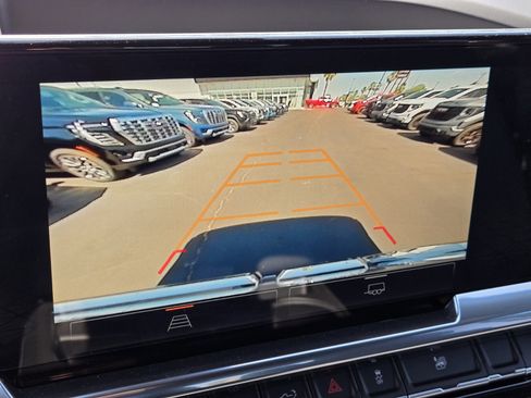 New 2025 GMC Sierra 1500 Elevation image 12