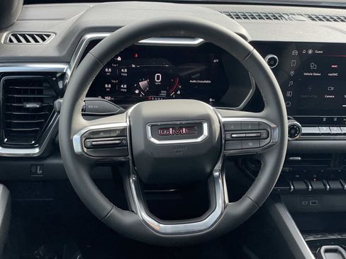 New 2026 GMC Canyon Elevation image 10