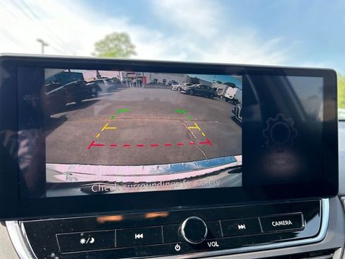 Certified 2023 Nissan Altima 2.5 SV w/ SV Premium Package image 17